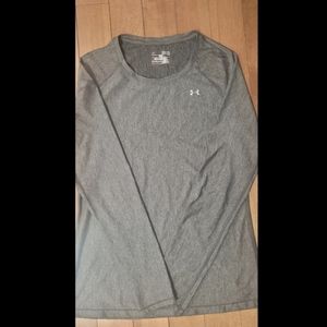Long sleeve workout shirt